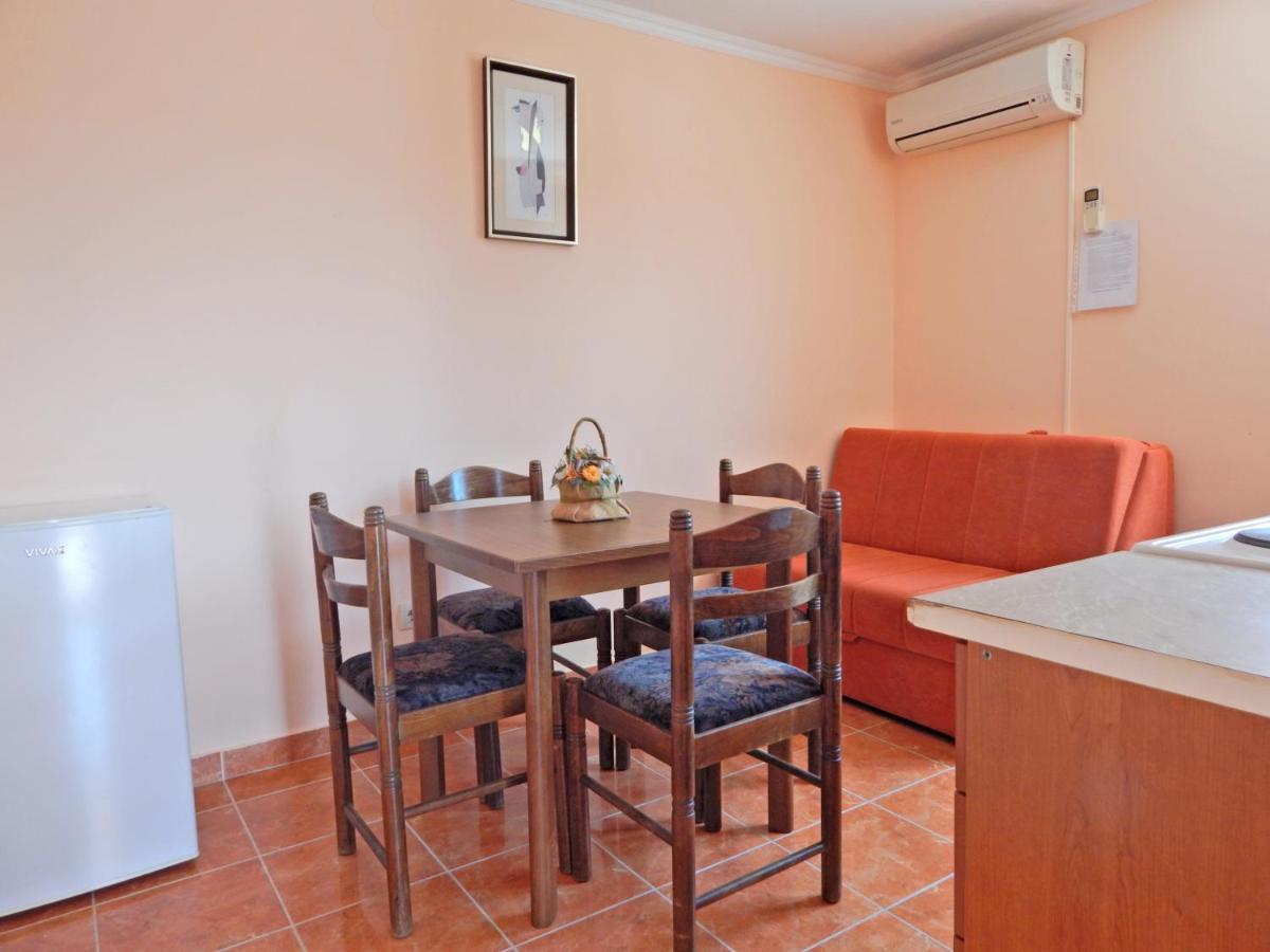 Apartmani Sindik Тиват Екстер'єр фото