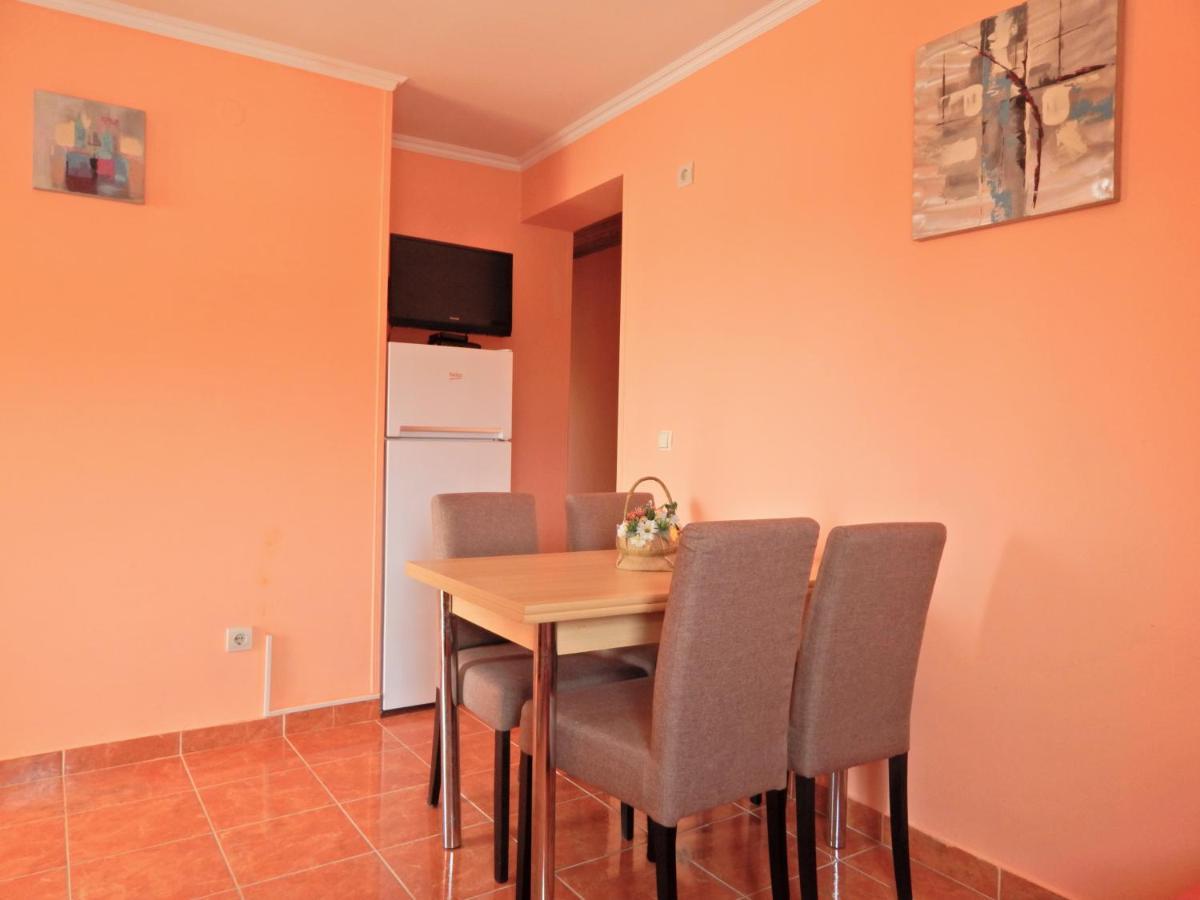 Apartmani Sindik Тиват Екстер'єр фото