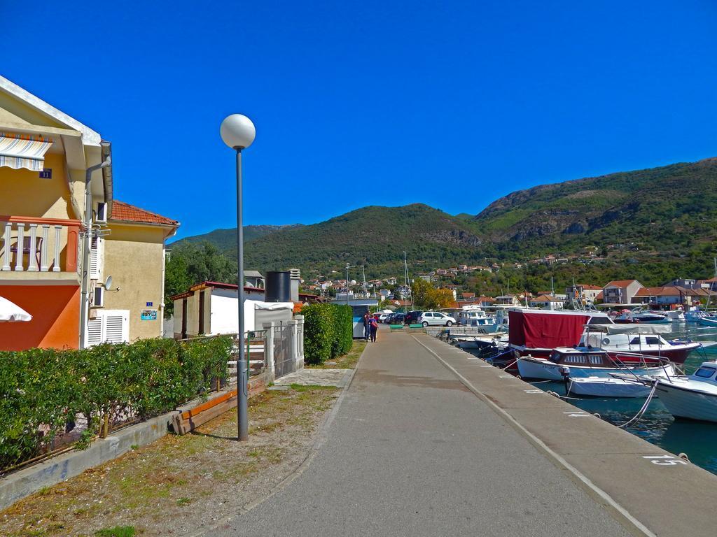 Apartmani Sindik Тиват Екстер'єр фото
